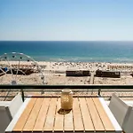 Sea Lovers - Sea Front -