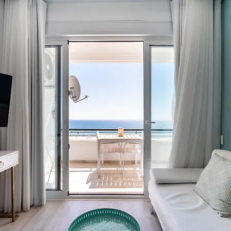 Sea Lovers - Sea Front - Appartement